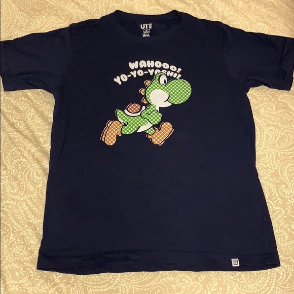 Uniqlo Other - Uniqlo Men’s Yoshi Graphic Tee